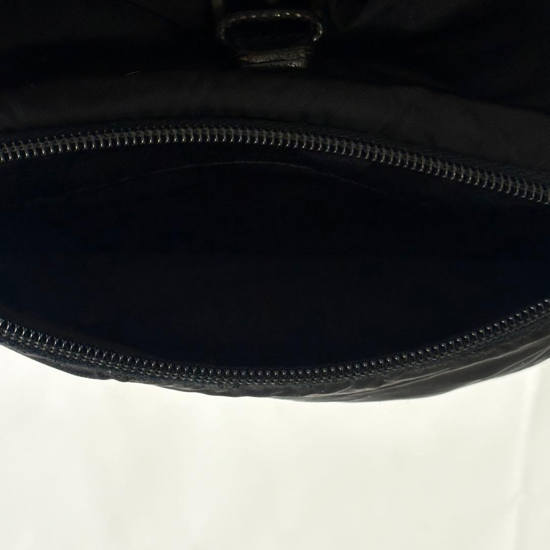 極美品　定番PRADA VELAナイロン リュックサック白タグあり