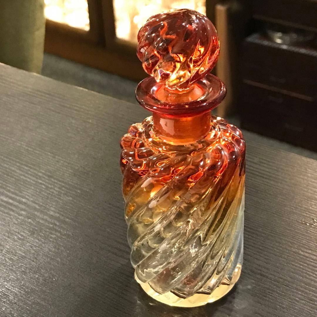 美オールドバカラBACCARATバンブーBambou赤から無色のフラコーン