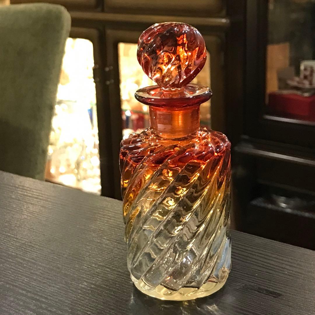 美オールドバカラBACCARATバンブーBambou赤から無色のフラコーン