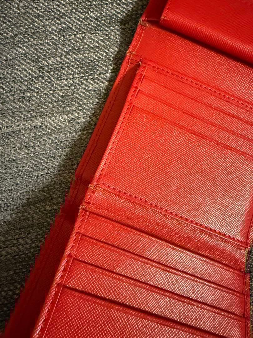 PRADA サフィアーノレザー 3つ折り財布 レッド