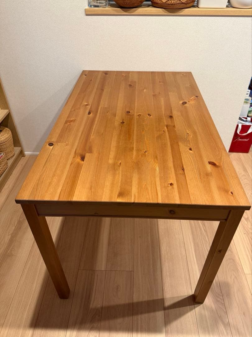 IKEA 木製ダイニングテーブル