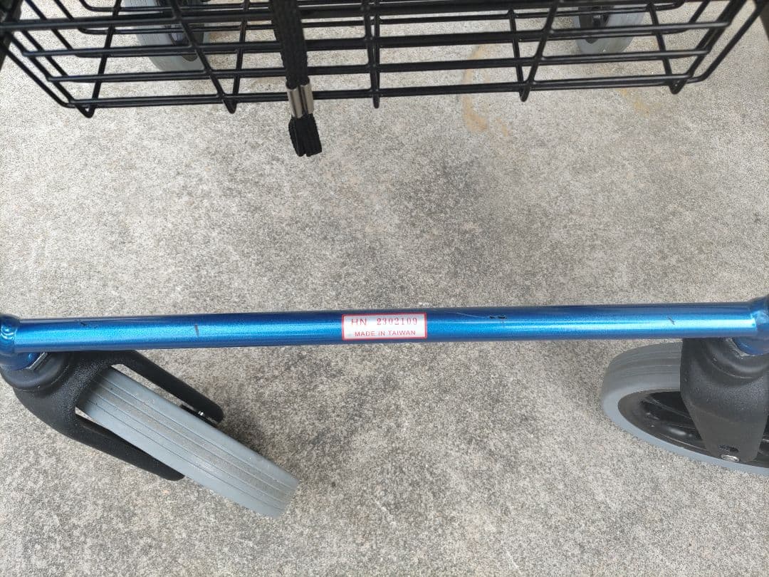 2023年製☆竹虎 TAKETORAハッピーⅡ NB メタリックブルー☆歩行器