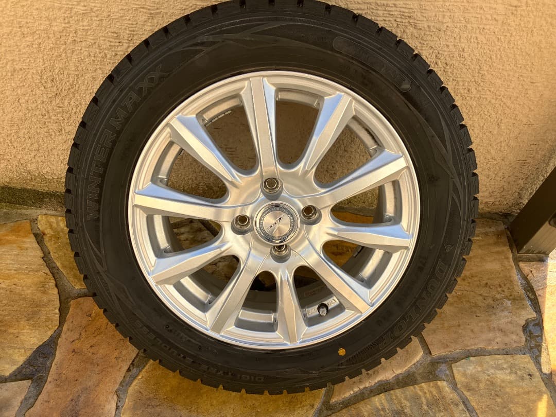 スタッドレスタイヤ ホイール4本セット　ラクティス 175/65R15