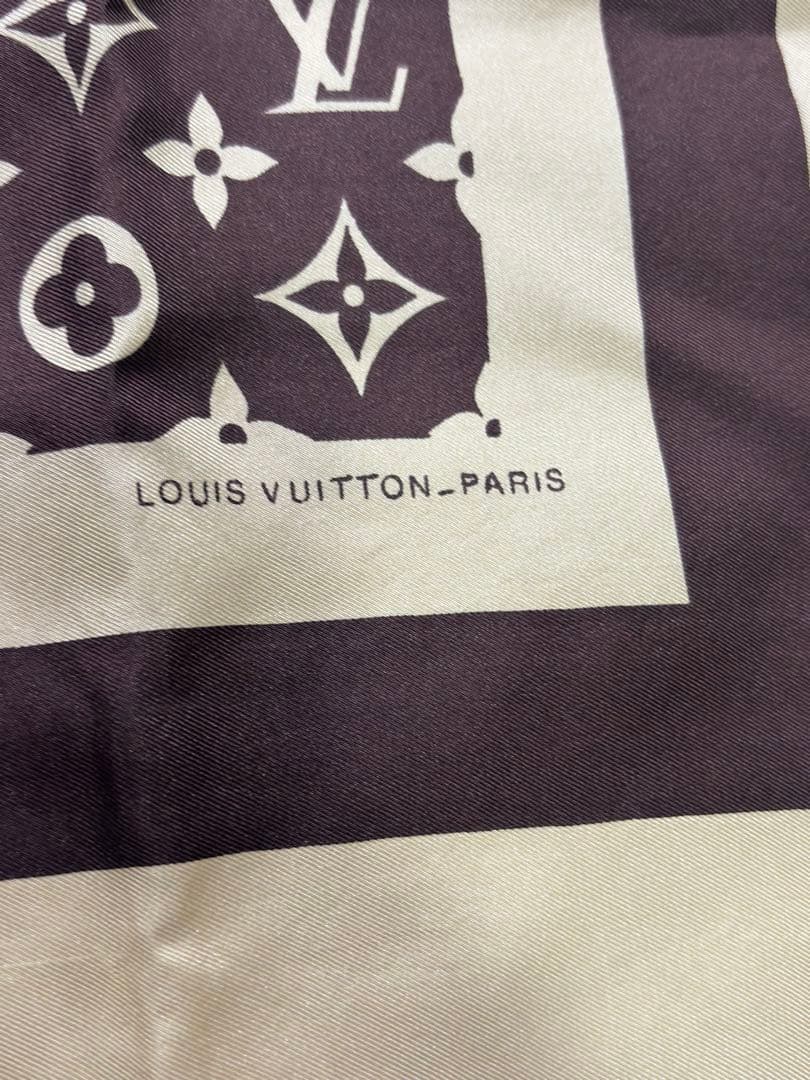 ルイ・ヴィトン シルクスカーフ 76cm lv スカーフ　ハンカチ　ブランド