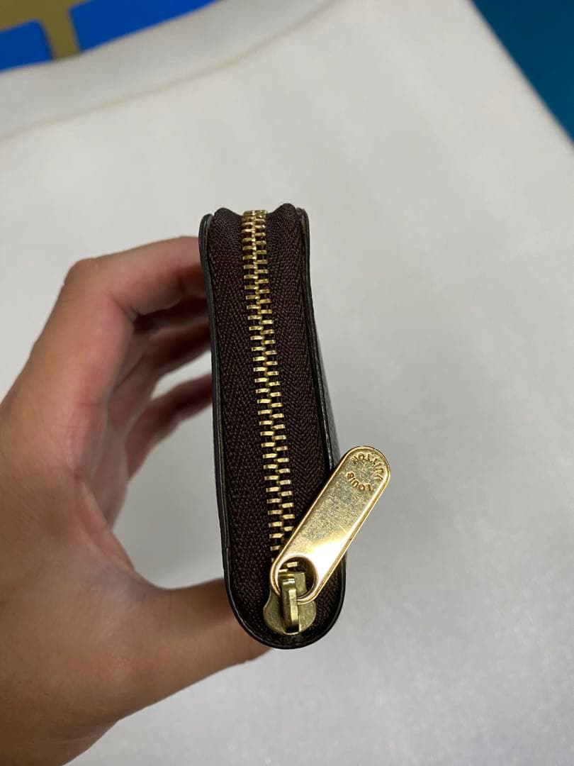 ルイヴィトン モノグラム ケース ジッピーパース