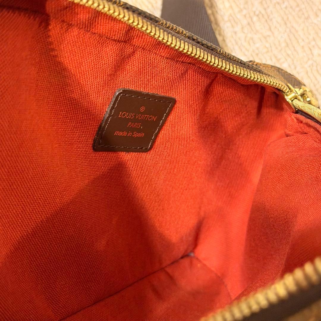 ルイヴィトン ダミエパターン ボディバッグ