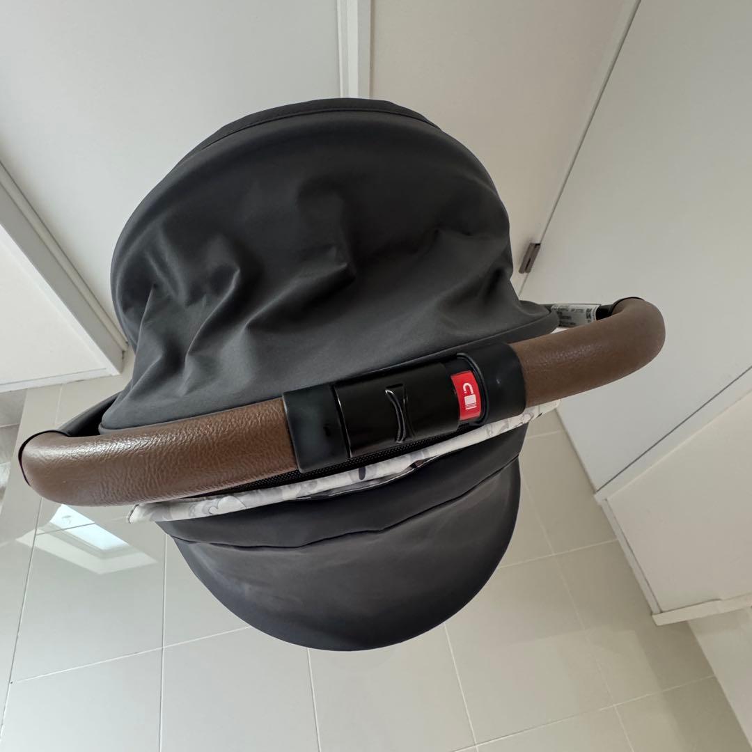 軽量ベビーカー アップリカ カルーンエアーメッシュAB 美品