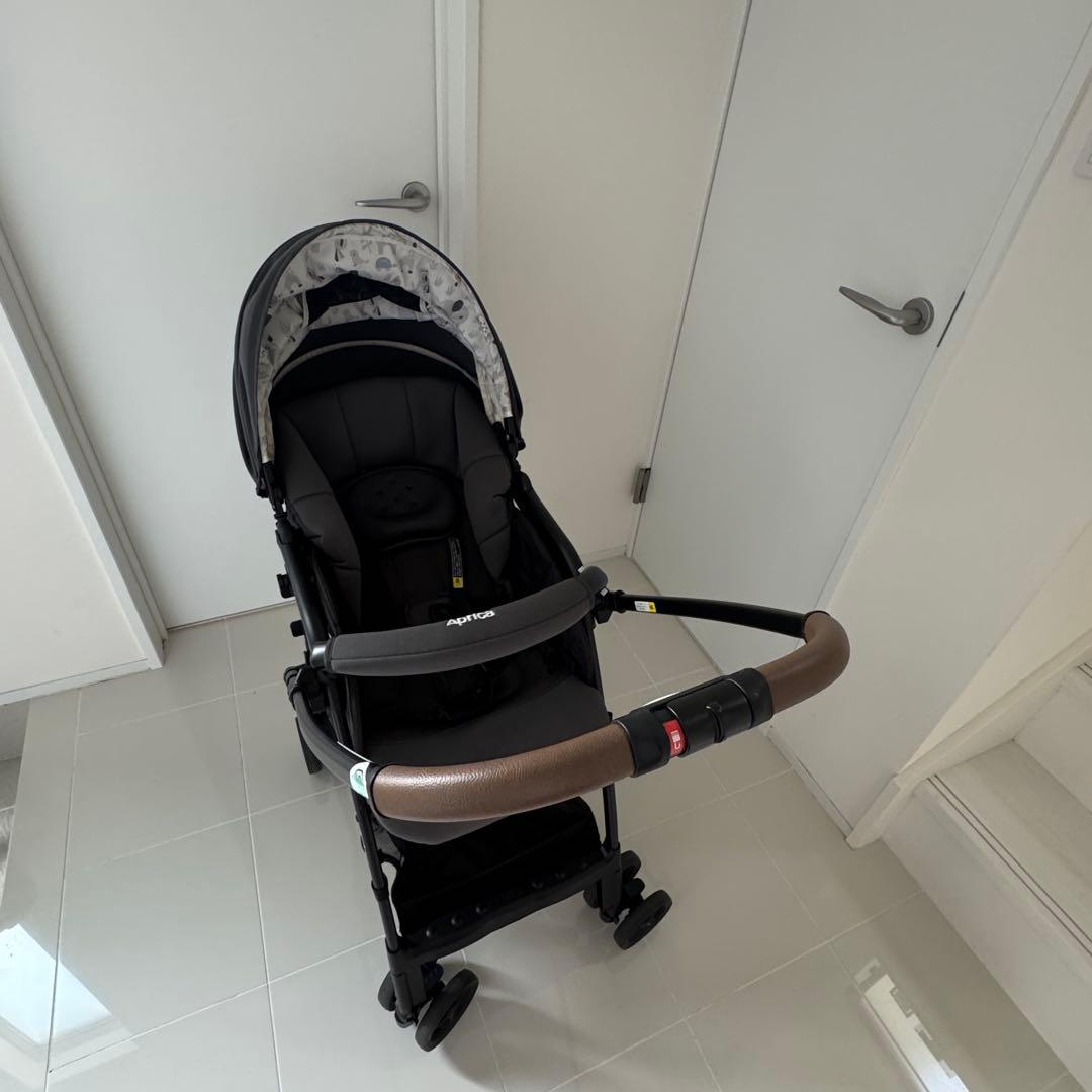 軽量ベビーカー アップリカ カルーンエアーメッシュAB 美品