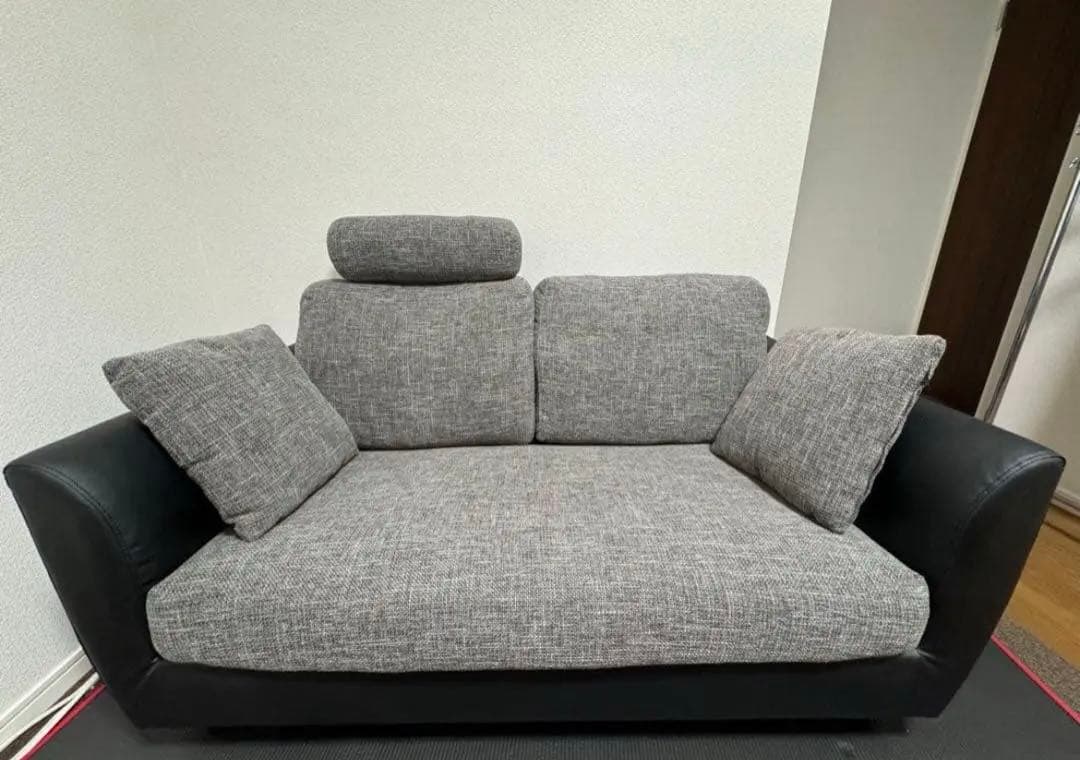 lowya 2人がけカウチソファ、オットマンなし