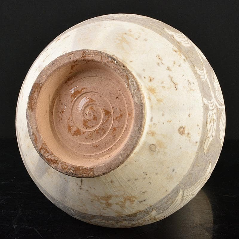 中国　磁州窯白磁　陰刻蓮花文　玉壷春瓶　C　R6084F