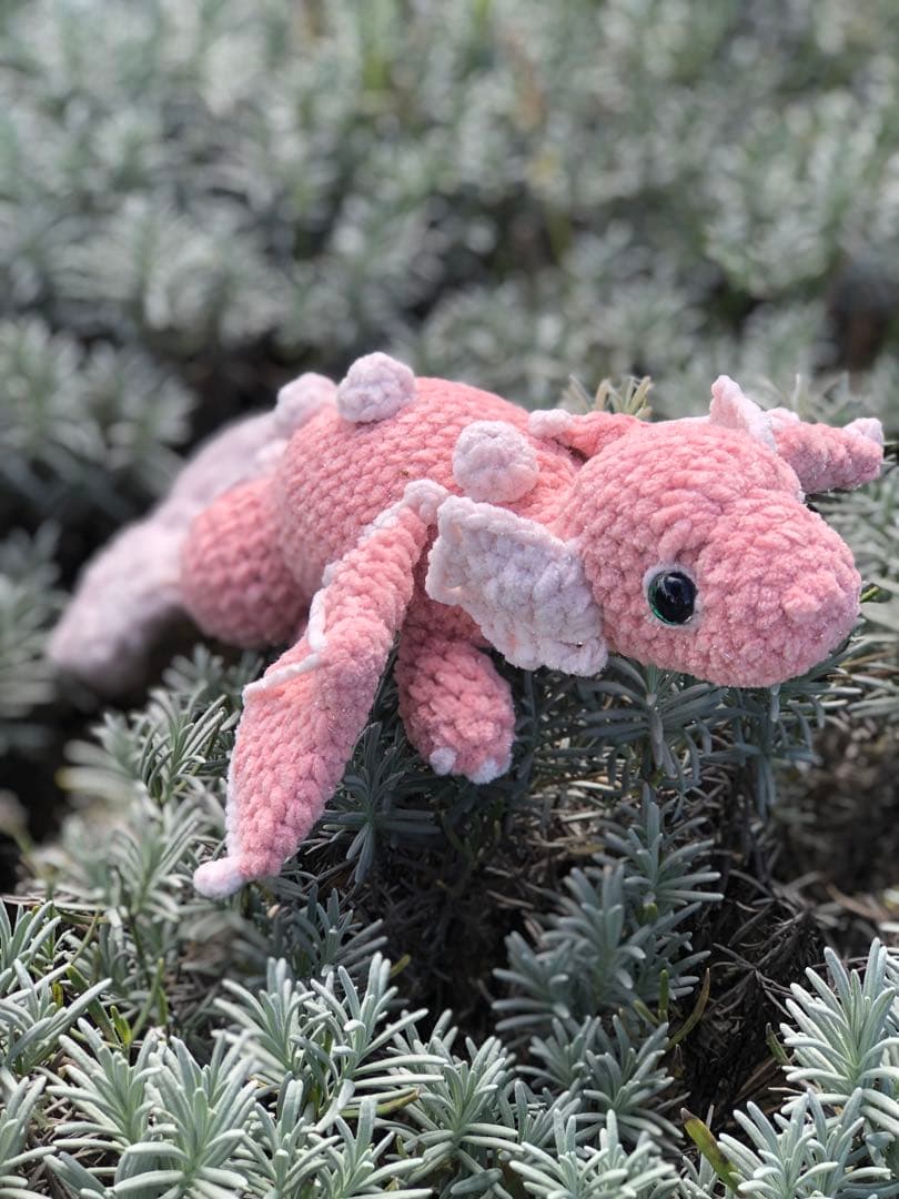 ドラゴン　あみぐるみ