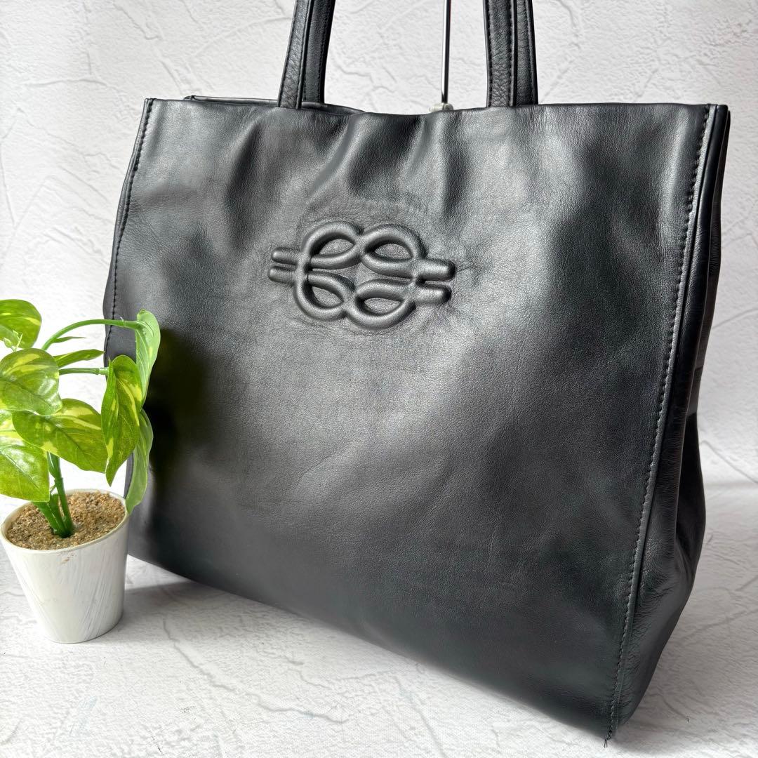 【美品】イアパピヨネ エンボストートバッグ レザー A4 肩掛け◎ ユニセックス