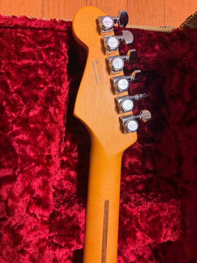 Fender Ultra Luxe Vintage 50s ストラトキャスター