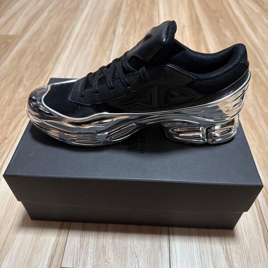 【RAF SIMONS×ADIDAS OZWEEGO】ラフシモンズ スニーカー