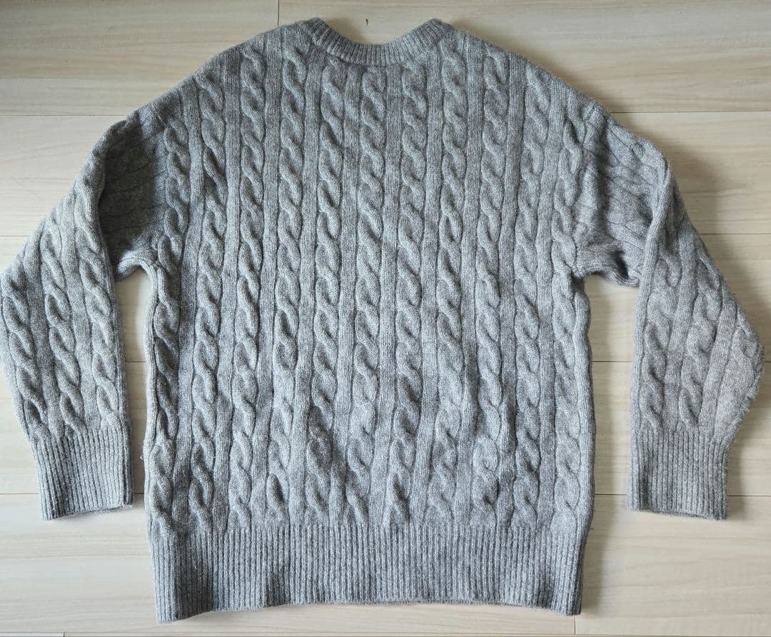 02341 　エブリデイアイライク　ケーブルニット カシミヤ混　グレー