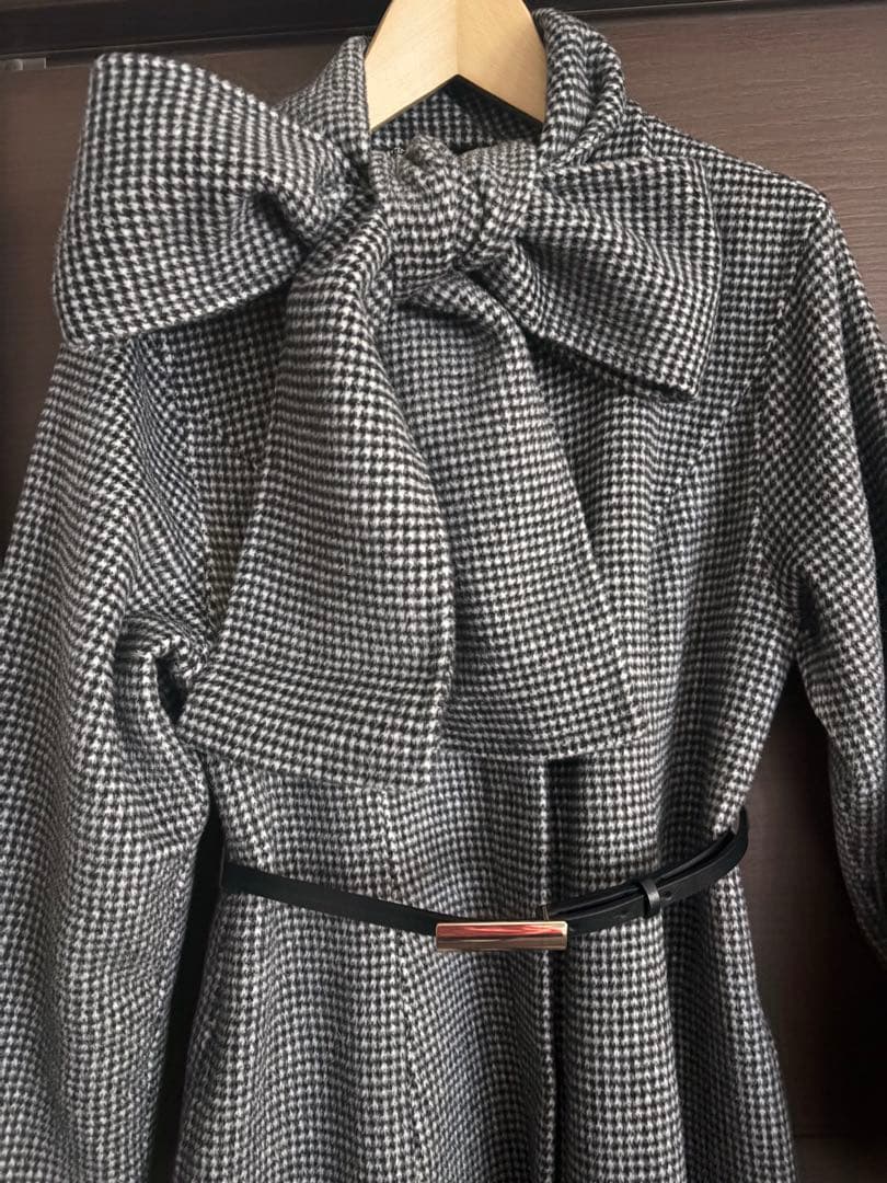 週末お値下げCELFORDストール付きリバードレスコート