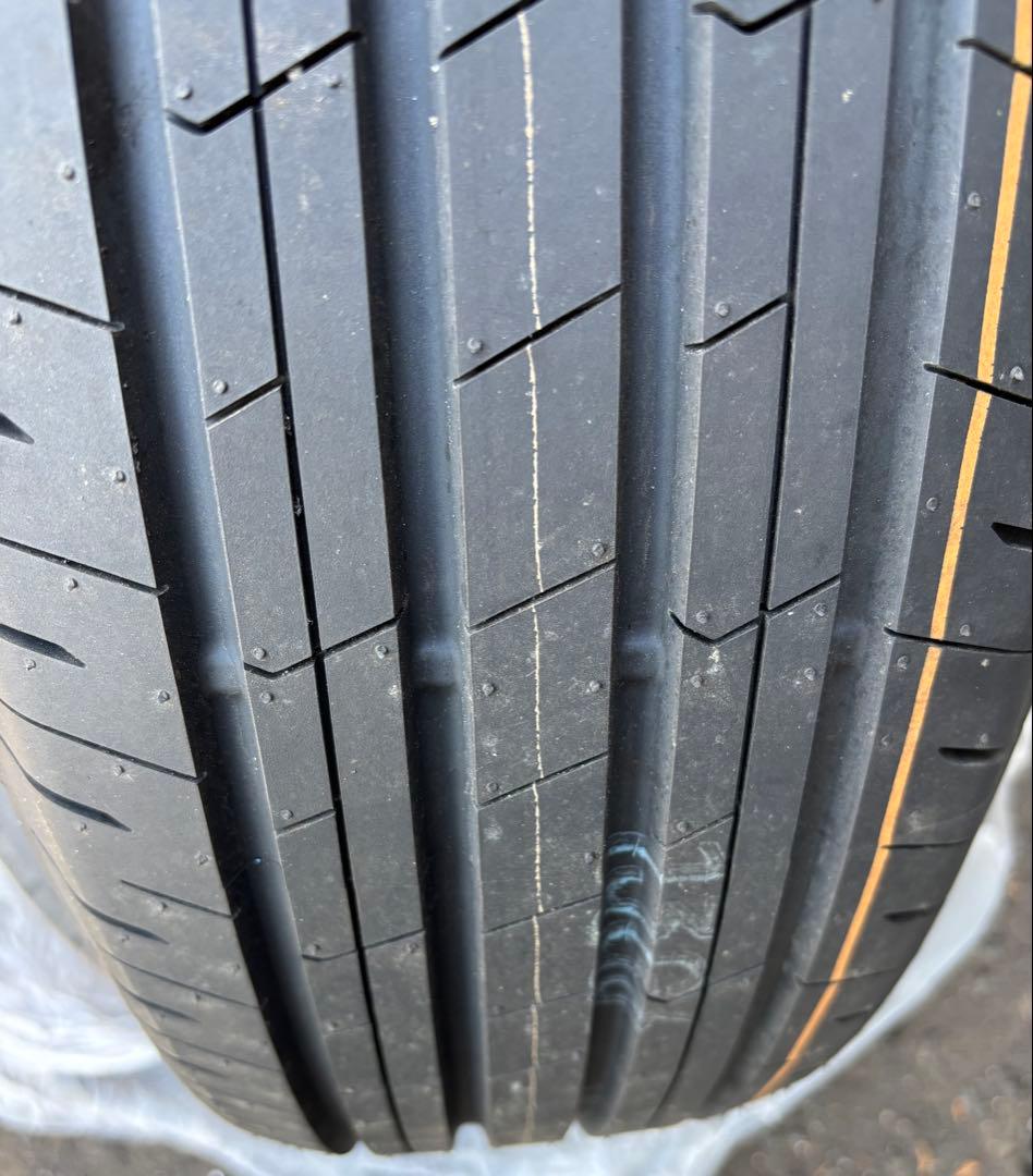 No. ② 40系アルファード 純正タイヤ 2本セット　225/60R18