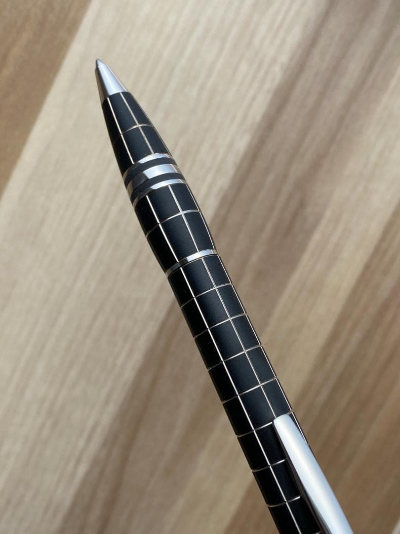 美品 モンブラン スターウォーカー メタルラバー ブラックXプラチナ　ボールペン