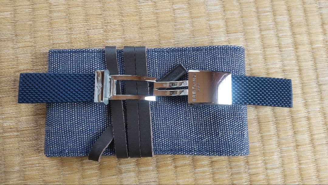 BREITLING ネイビーラバーベルト　バックル