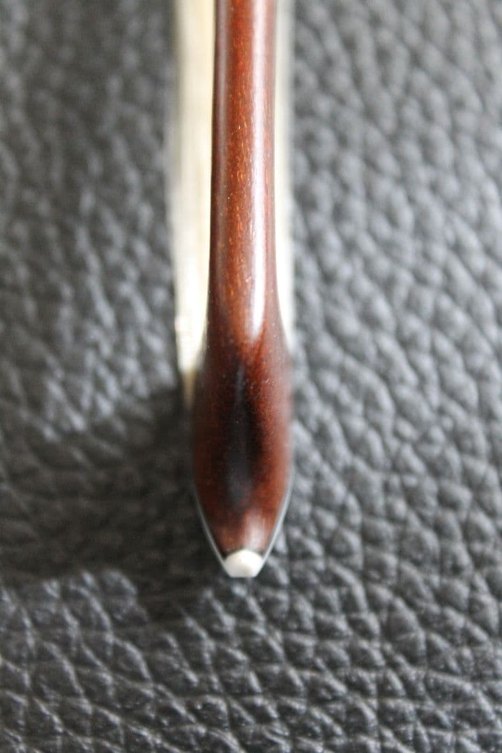 オールドバイオリン弓　絶妙な吸付と反発の妙、癖になる操作感　約百年前フレンチか