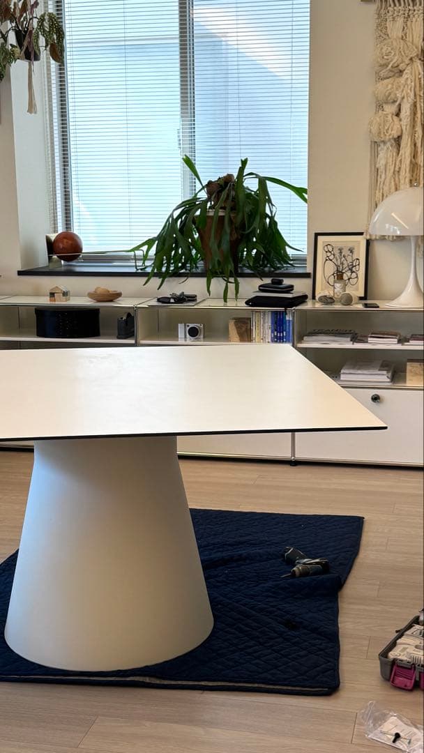 Reverse 60 + Top 18 正方形　130cm白