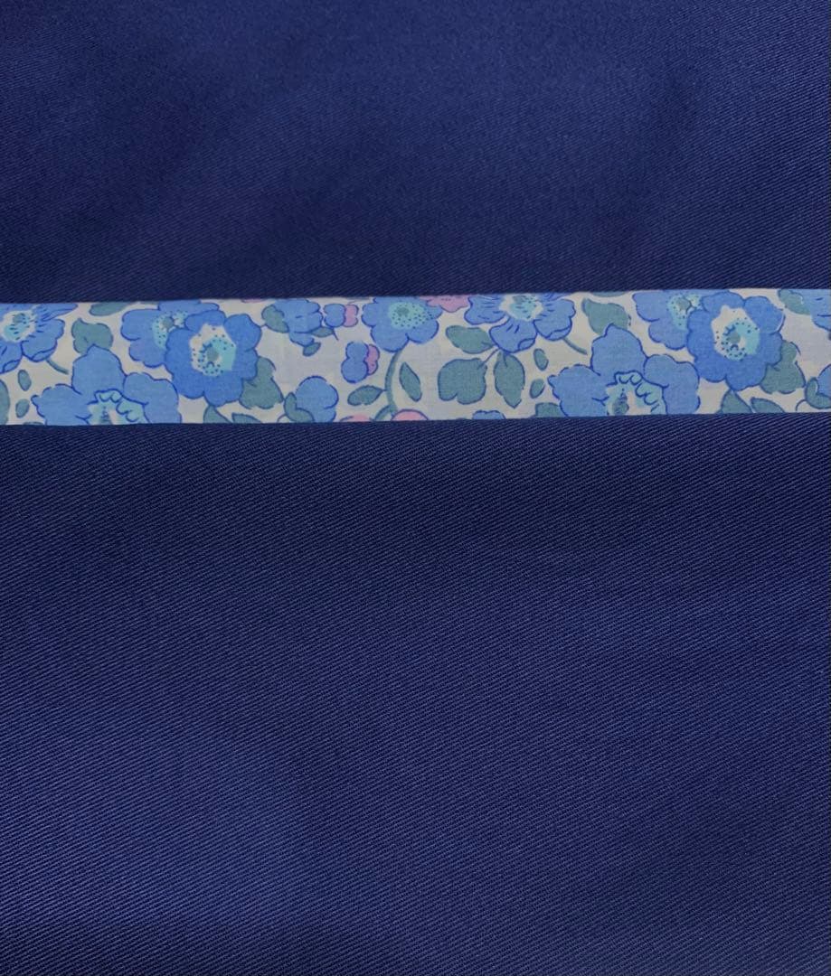 まるもち⑅︎◡̈︎* 　エプロン　ハンドメイド　リバティー