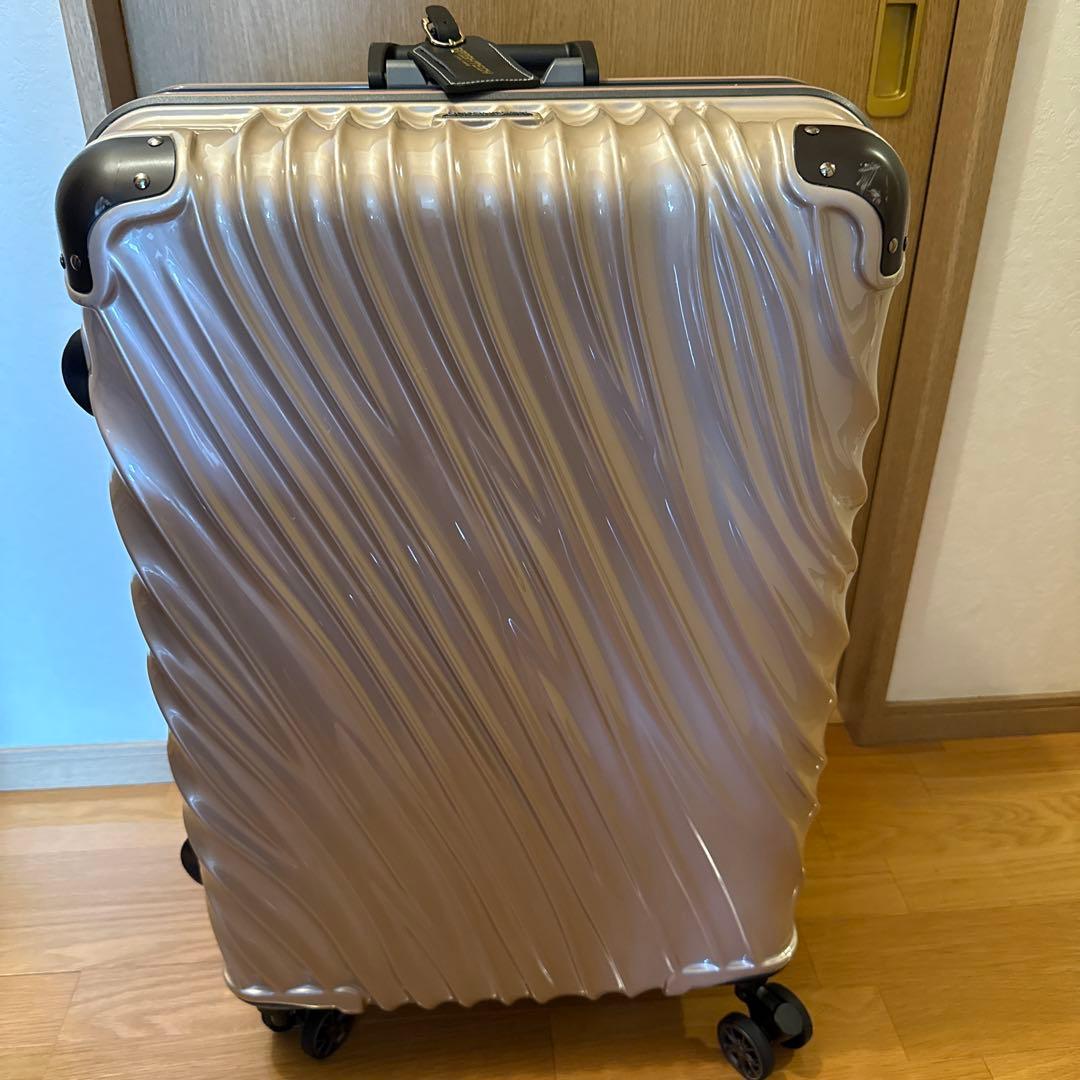 大型　約93L ピンク　波状テクスチャ キャリーケース　スーツケース