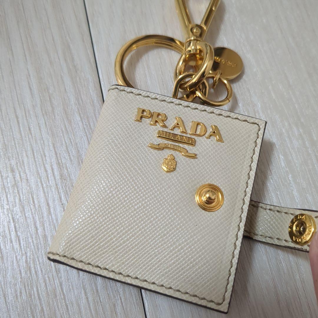 【極美品】PRADA プラダ バッグチャーム キーリング ノートモチーフ
