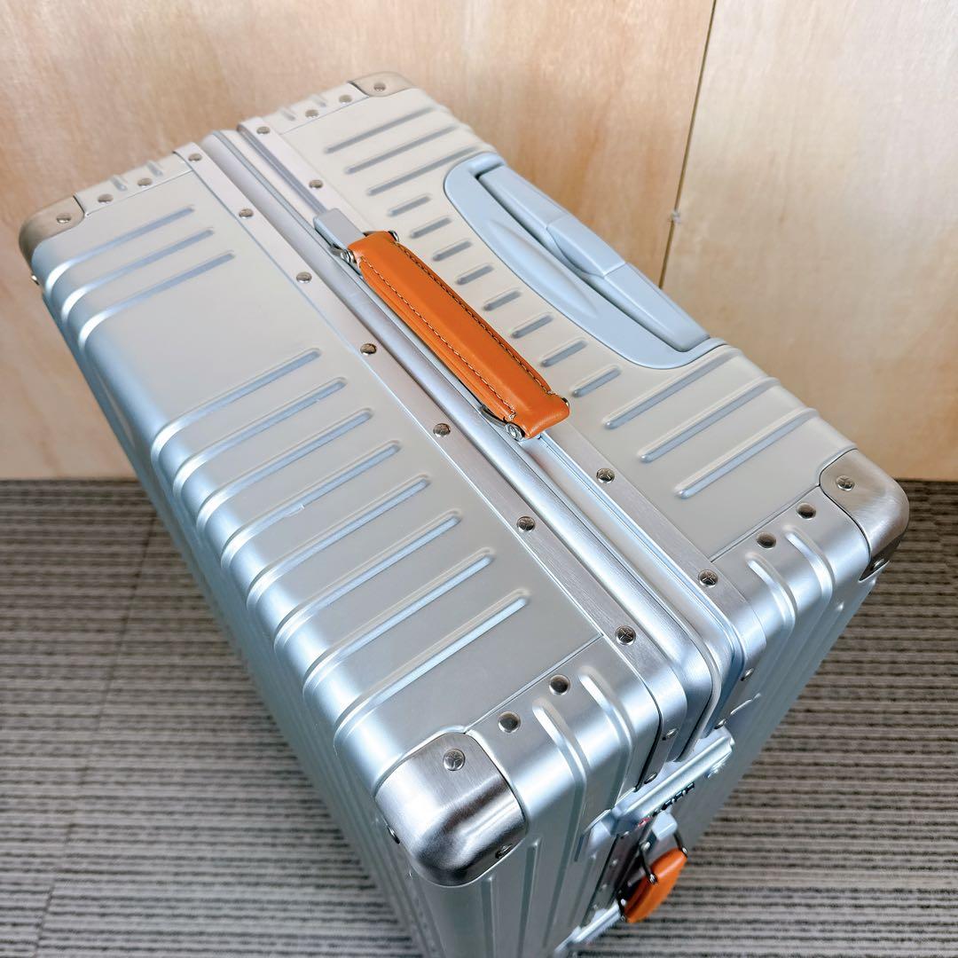 innovator INV5811stp 70L アルミ スーツケース Mサイズ