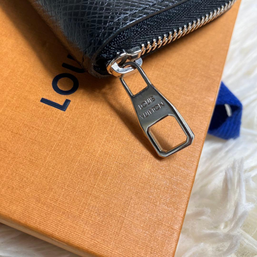 【未使用級】ルイヴィトン タイガ パース ジッピー 箱付き
