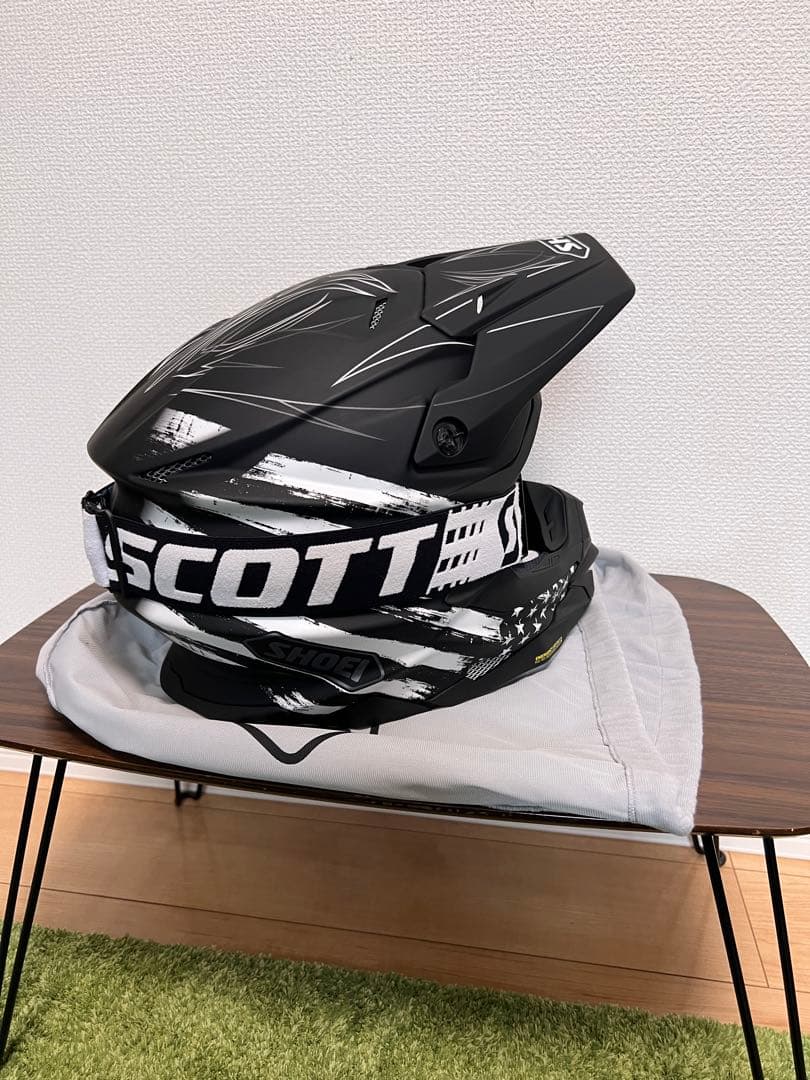 SHOEI VFX-WR B+COM付き