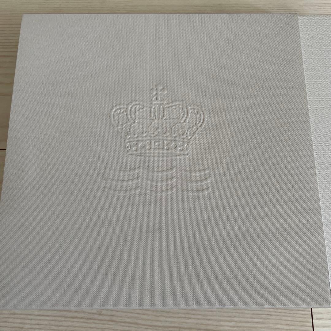 ロイヤルコペンハーゲンイヤープレート2025 定価22500円