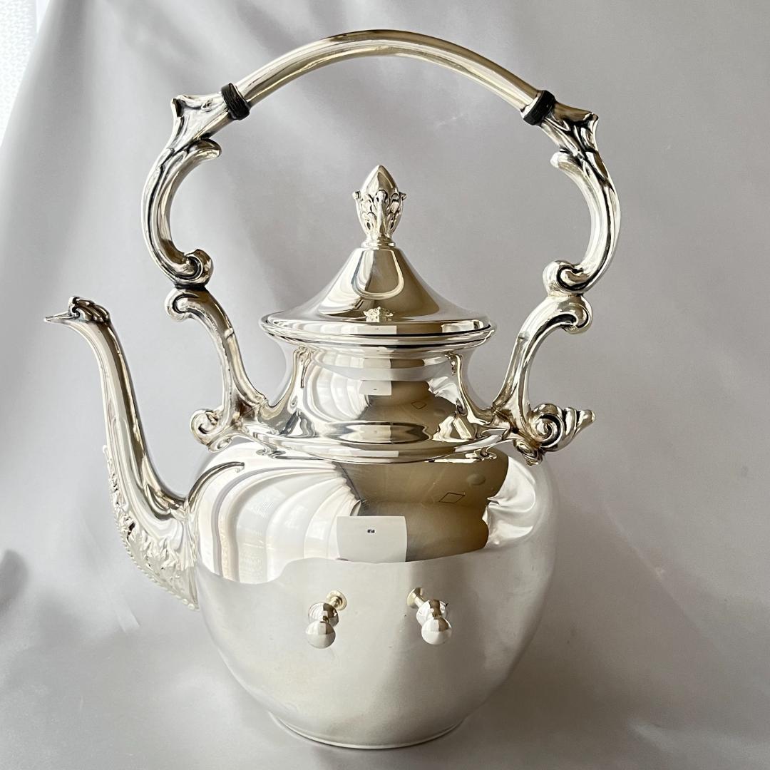 葡萄の透かしのティーケトル【シルバープレート】 スタンド / バナー