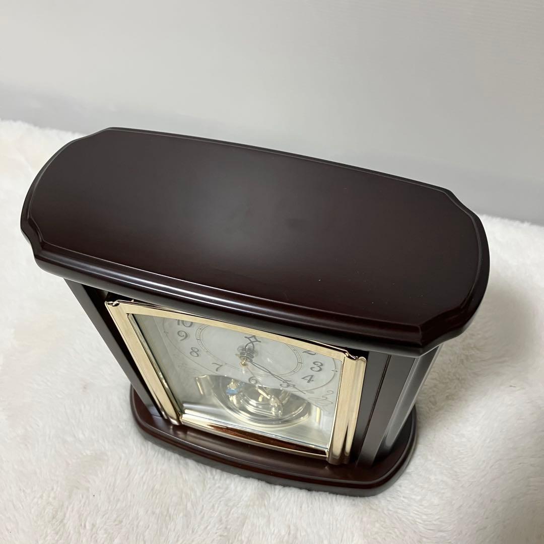 未使用級 SEIKO セイコー エンブレム 電波置き時計 HW582B アナログ