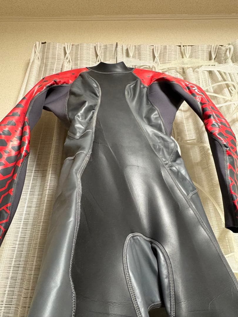 nabaiji フルスーツ 黒/赤　ラバースーツ