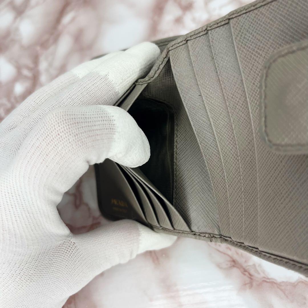 【極美品】PRADA 二つ折り財布　折り財布80