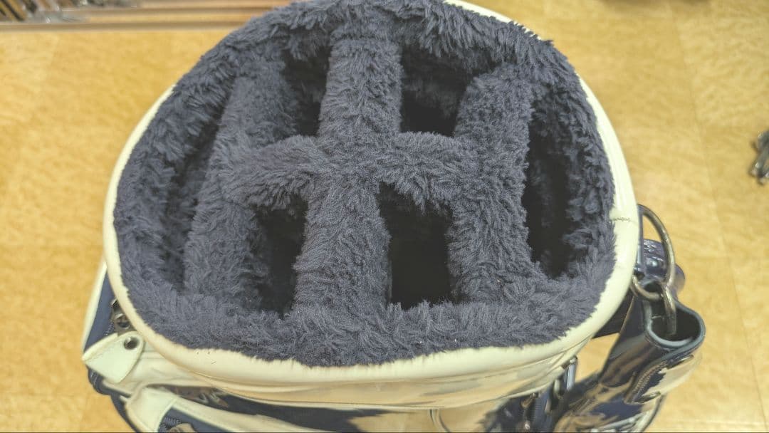 大型キャスター付き PEARLY GATES ホワイト/ネイビー