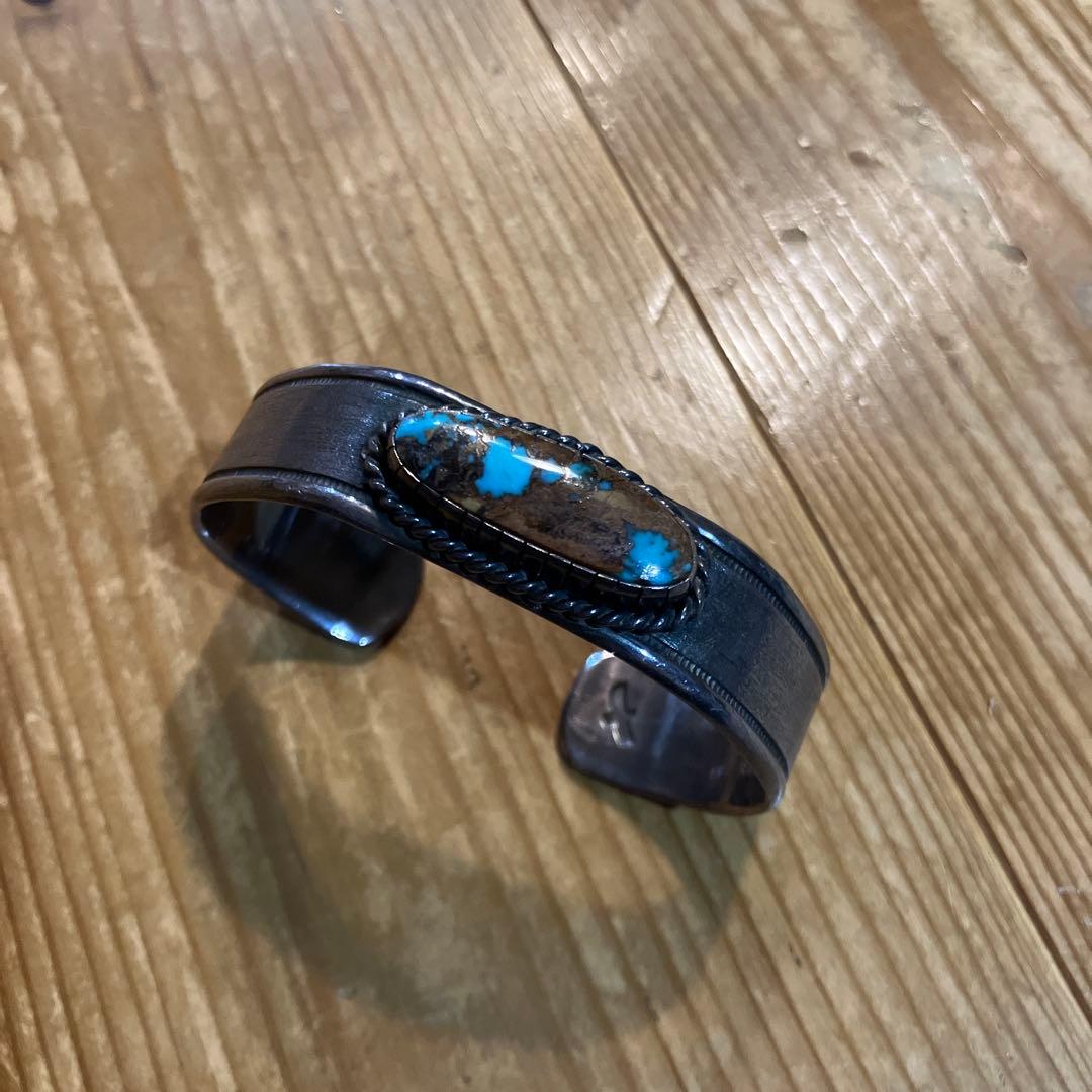 ターコイズストーン シルバーカフバングル