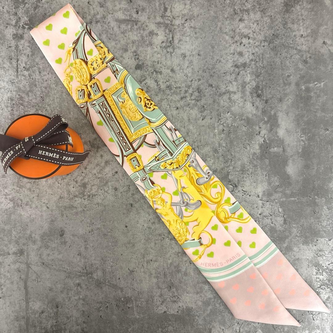 エルメス　ツイリー　ブリッドドゥガラ　ラブ　ハート　ピンク、グリーン