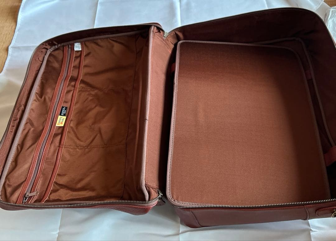 サントリー角瓶オリジナル吉田カバン 「ココロカバン」牛革ボストンバッグ