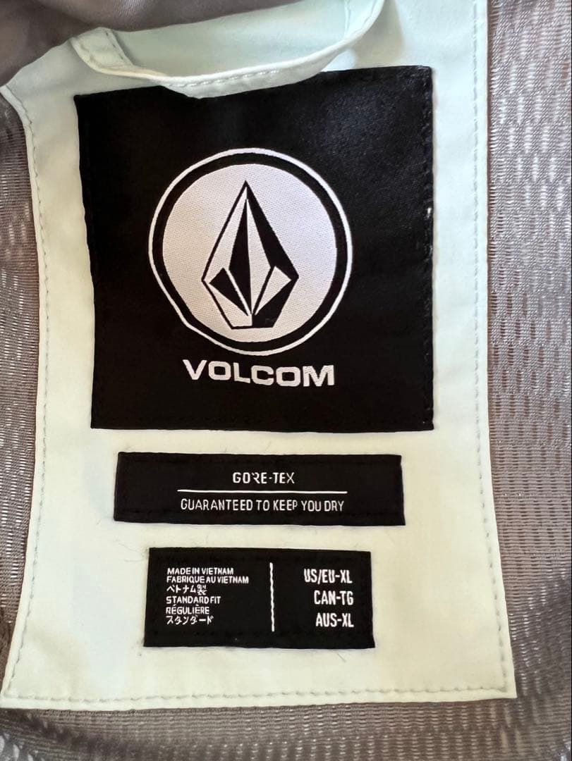 値下げ！VOLCOM サイズXL GORE-TEX上下SET スノーボードウェア