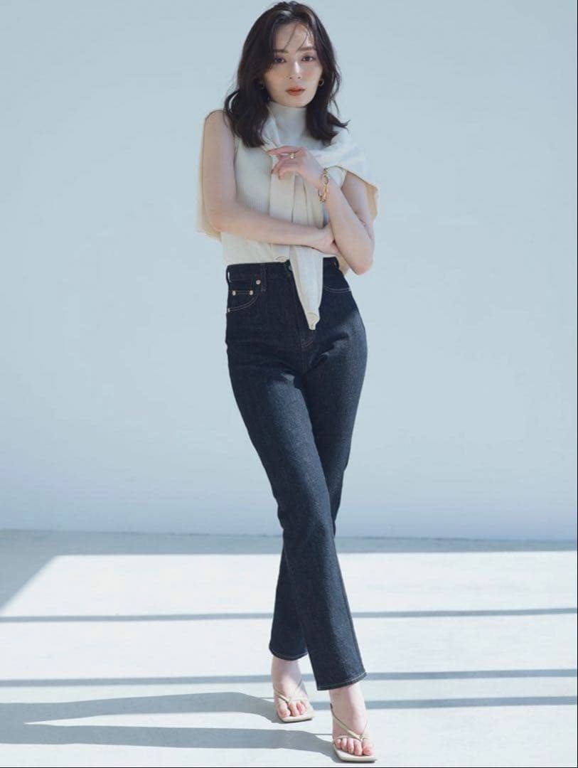 anuans スリムストレートデニム ブラック サイズ2