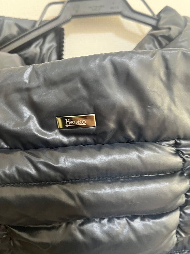 Herno38サイズダウンジャケット フード付き