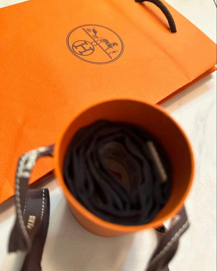 新品タグ付き　激レア　HERMESツイリー　ブリッドドゥクール法廷の勒