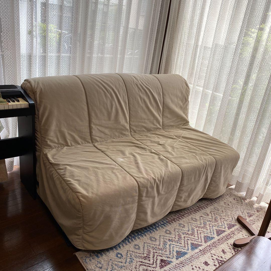 ダブルベッドサイズのカウチソファベッド