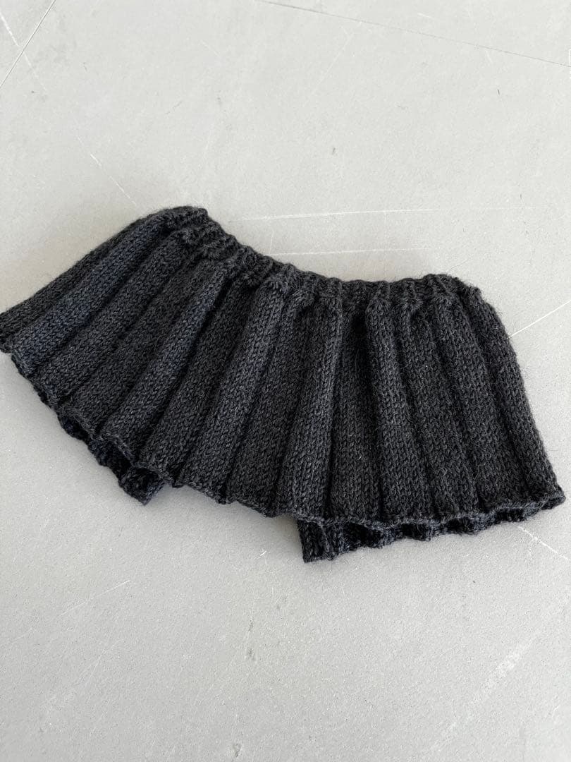 ニット付け襟 リブ編み つけ襟 ハンドメイド 作家 ブラック色