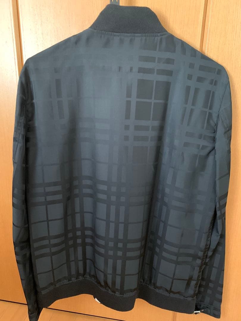 最終値下げ！極美品　BURBERRY黒 チェック柄 フルジップジャケット