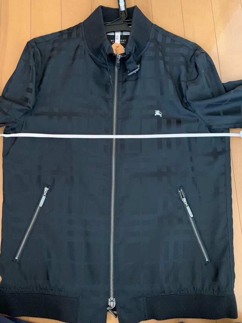 最終値下げ！極美品　BURBERRY黒 チェック柄 フルジップジャケット