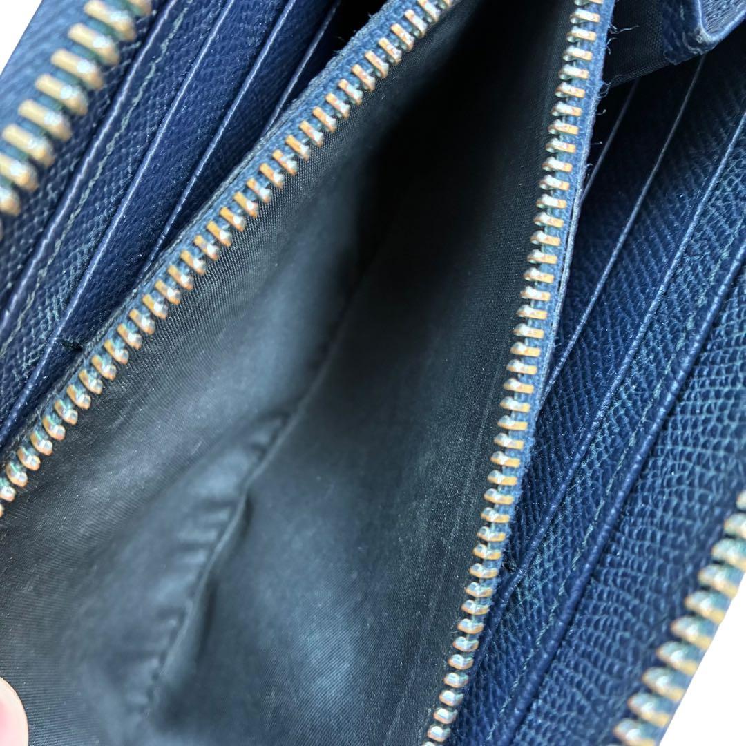 【現行モデル】BURBERRY ネイビー ラウンドファスナー レザー 長財布