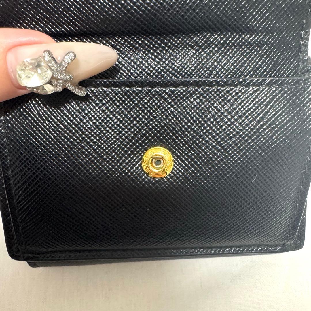 PRADA 三つ折り財布 サフィアーノレザー ブラック